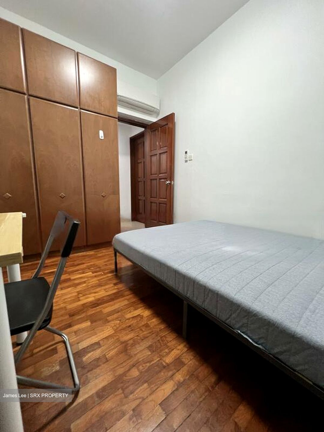 Simsville (D14), Condominium #569776531